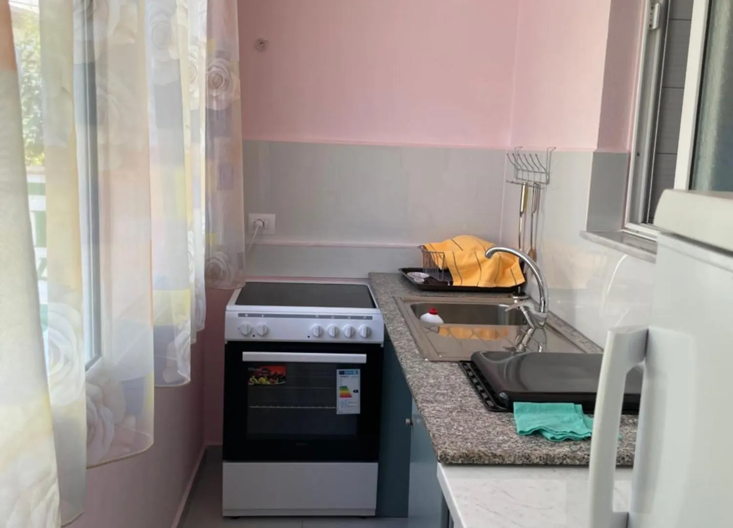 Avocado Balcony Apartment Sarande 0*,  Albania