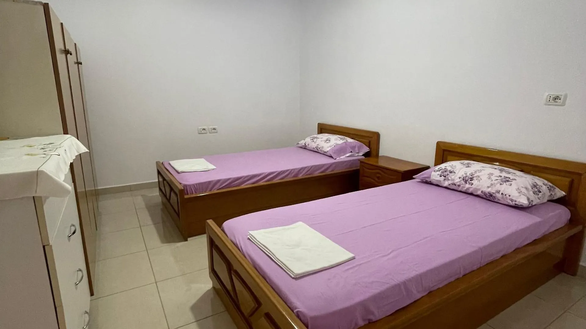 Avocado Balcony Apartment Sarande